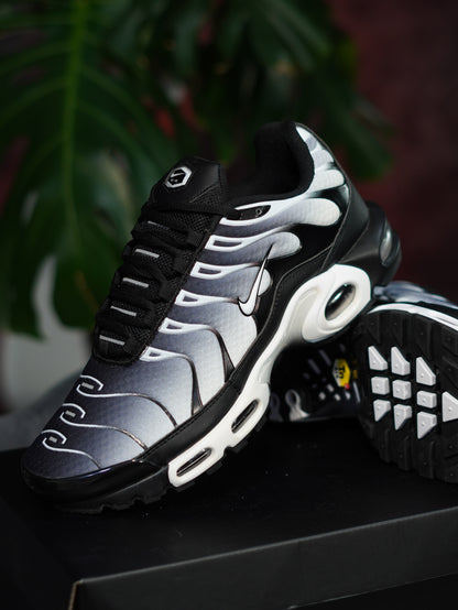 NIKE TN