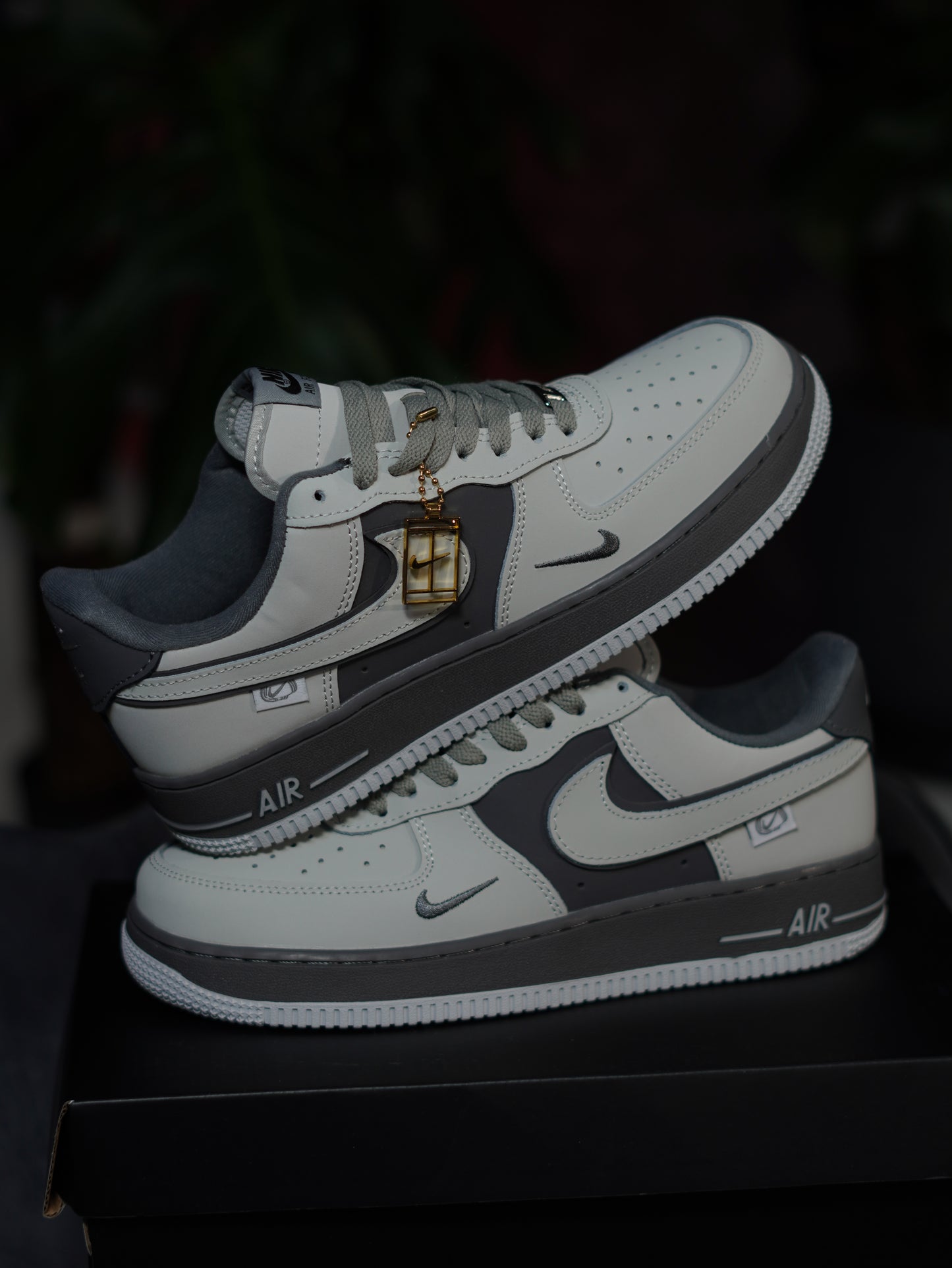 Nike Air Force 1 / Nobuck grafito