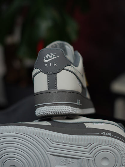 Nike Air Force 1 / Nobuck grafito