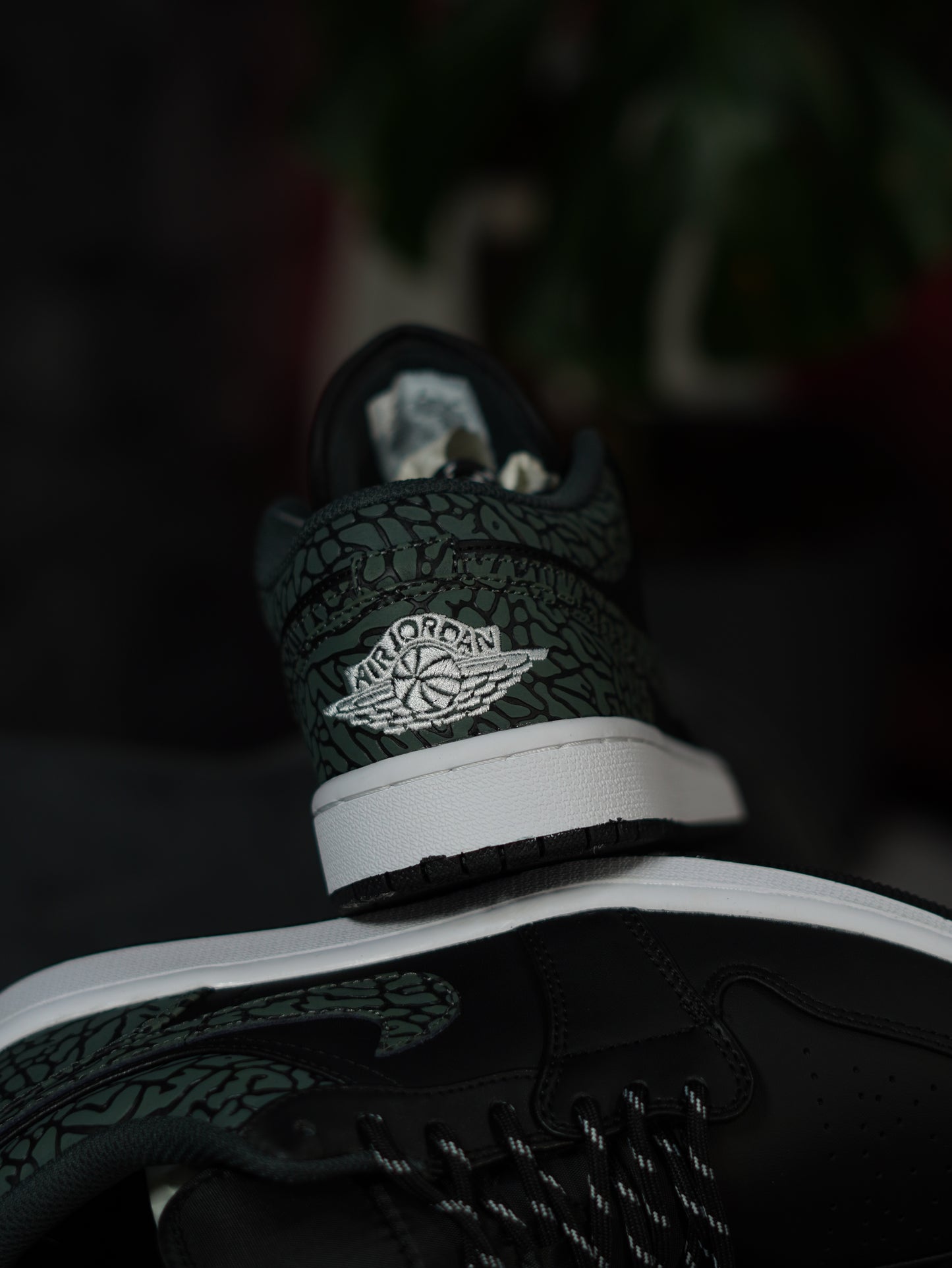 Air Jordan 1 Low SE 'Black Elephant'