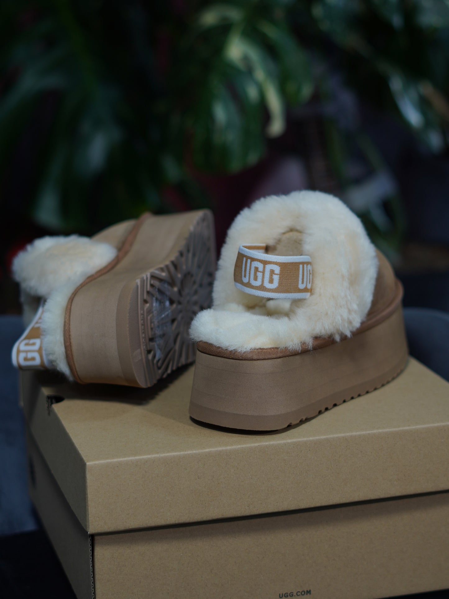 UGG mules Funkette
