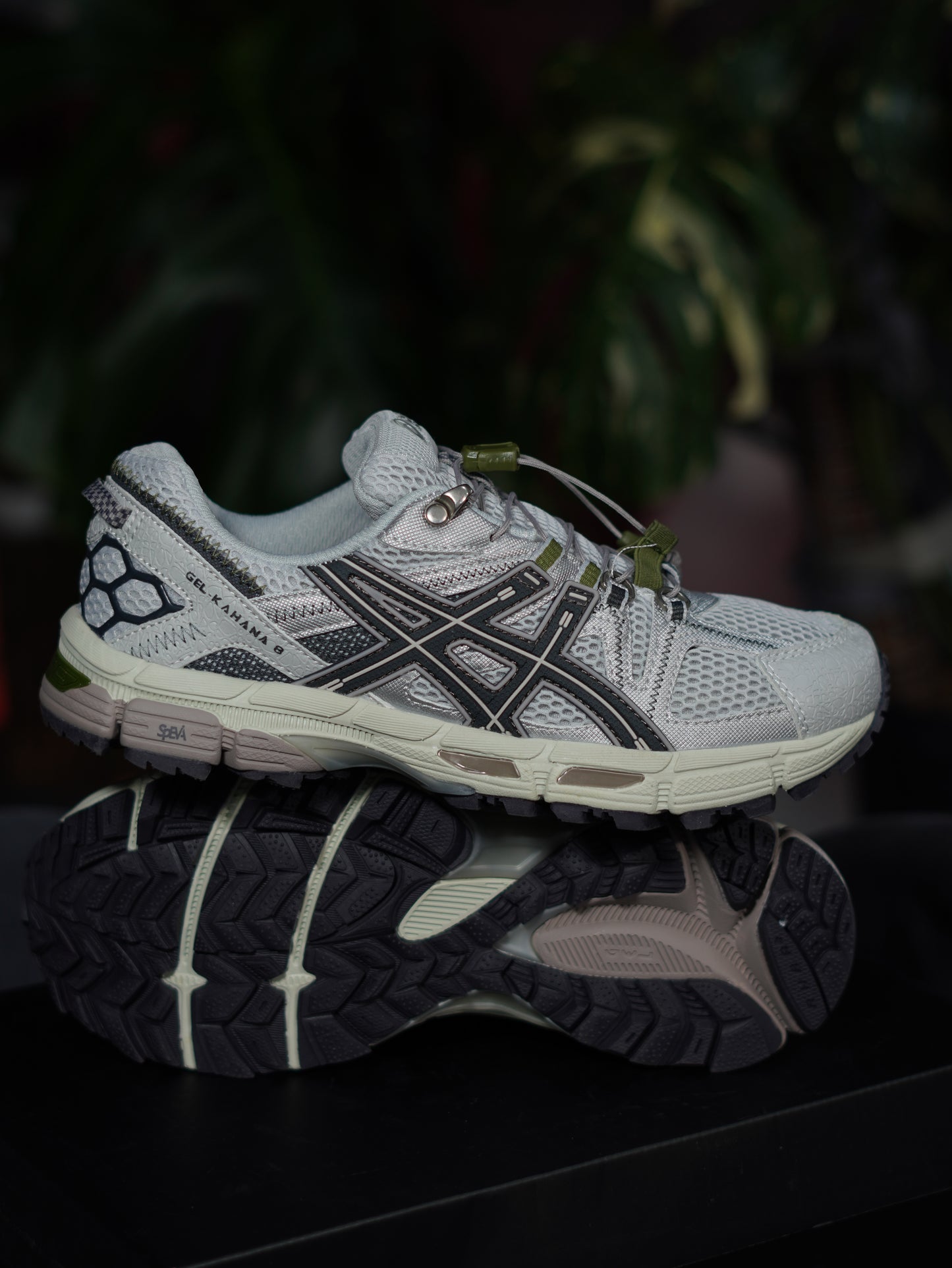 ASICS Gel-Kahana 8 Sneakers 'Grey Black'