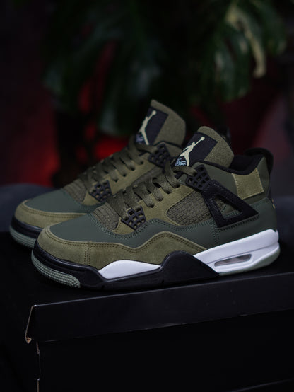 Air Jordan retro 4 x undefeated