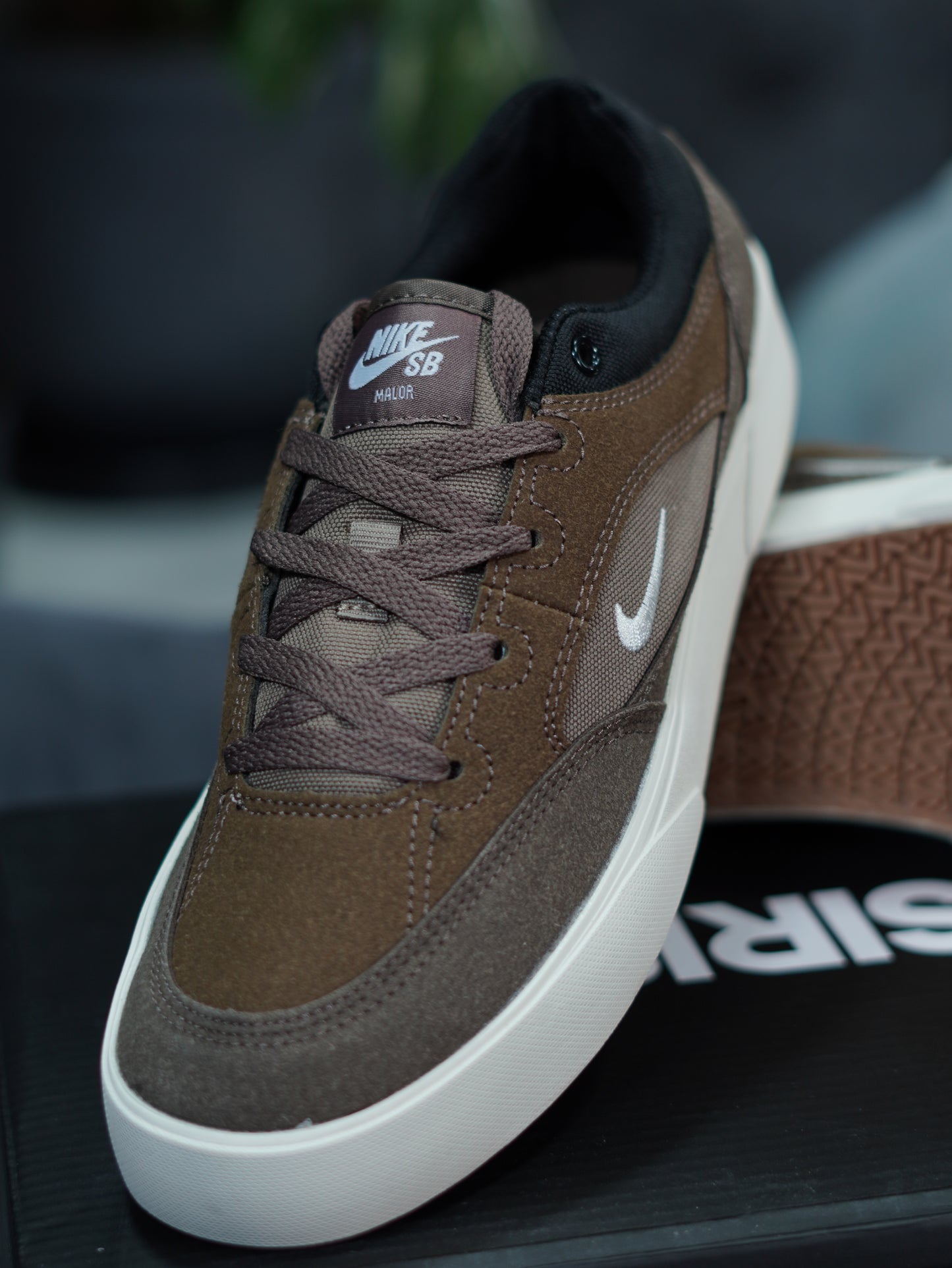NIKE SB MALOR CAFE