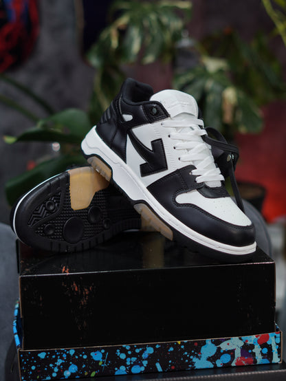 OFF WHITE