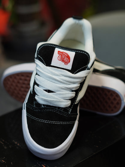 Vans KNU Skool NEGRA