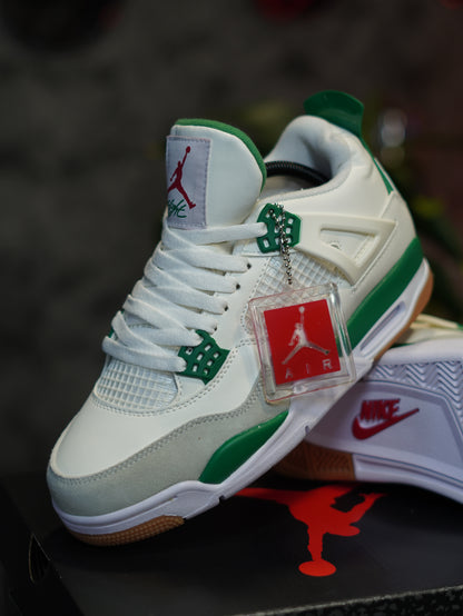 JORDAN RETRO 4 PINE GREEN