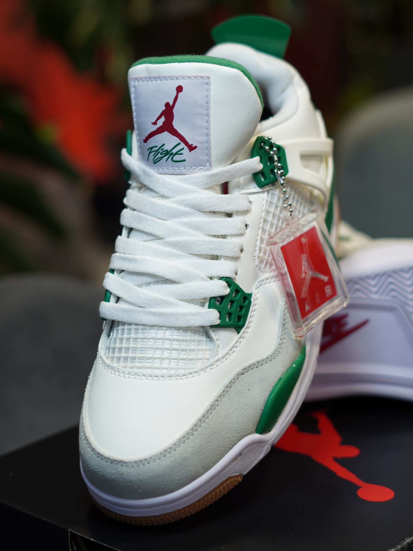 JORDAN RETRO 4 PINE GREEN