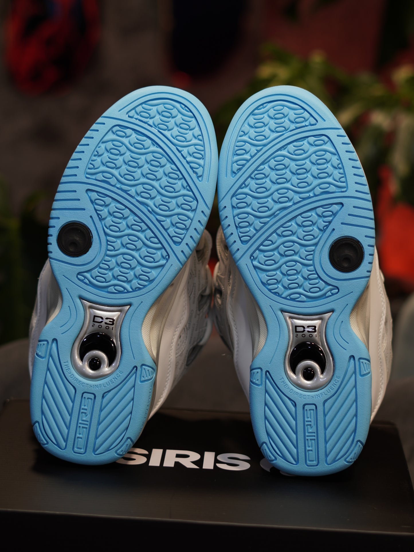 Osiris d3 blanca, gris, azul