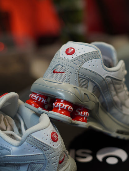 NIKE SHOX X SUPREME