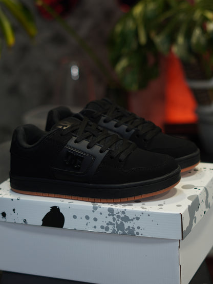 DC Manteca 4 Black Black Gum