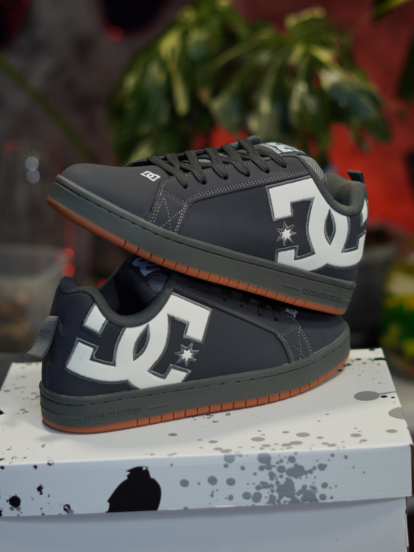 Dc Court Graffik GREY