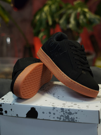 Dc Court Graffik Black Dark