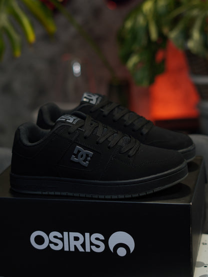 Dc Court Graffik Black Dark