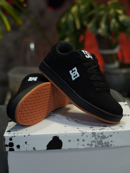Dc Court Graffik Black Dark