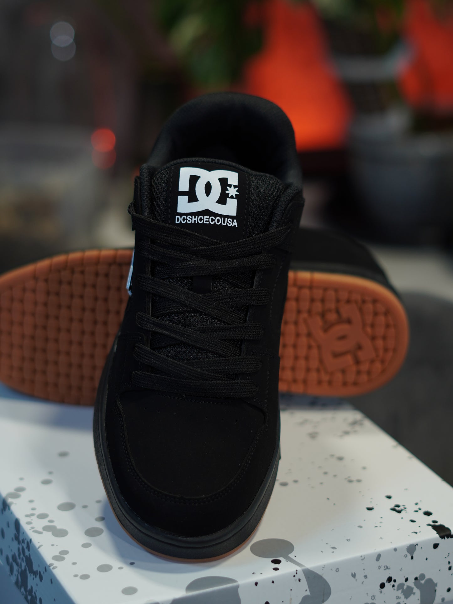Dc Court Graffik Black Dark