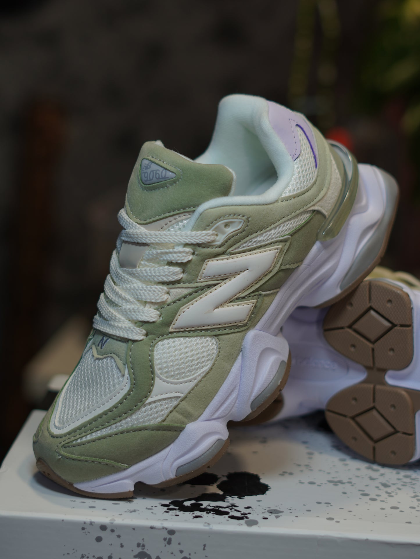 NEW BALANCE 9060