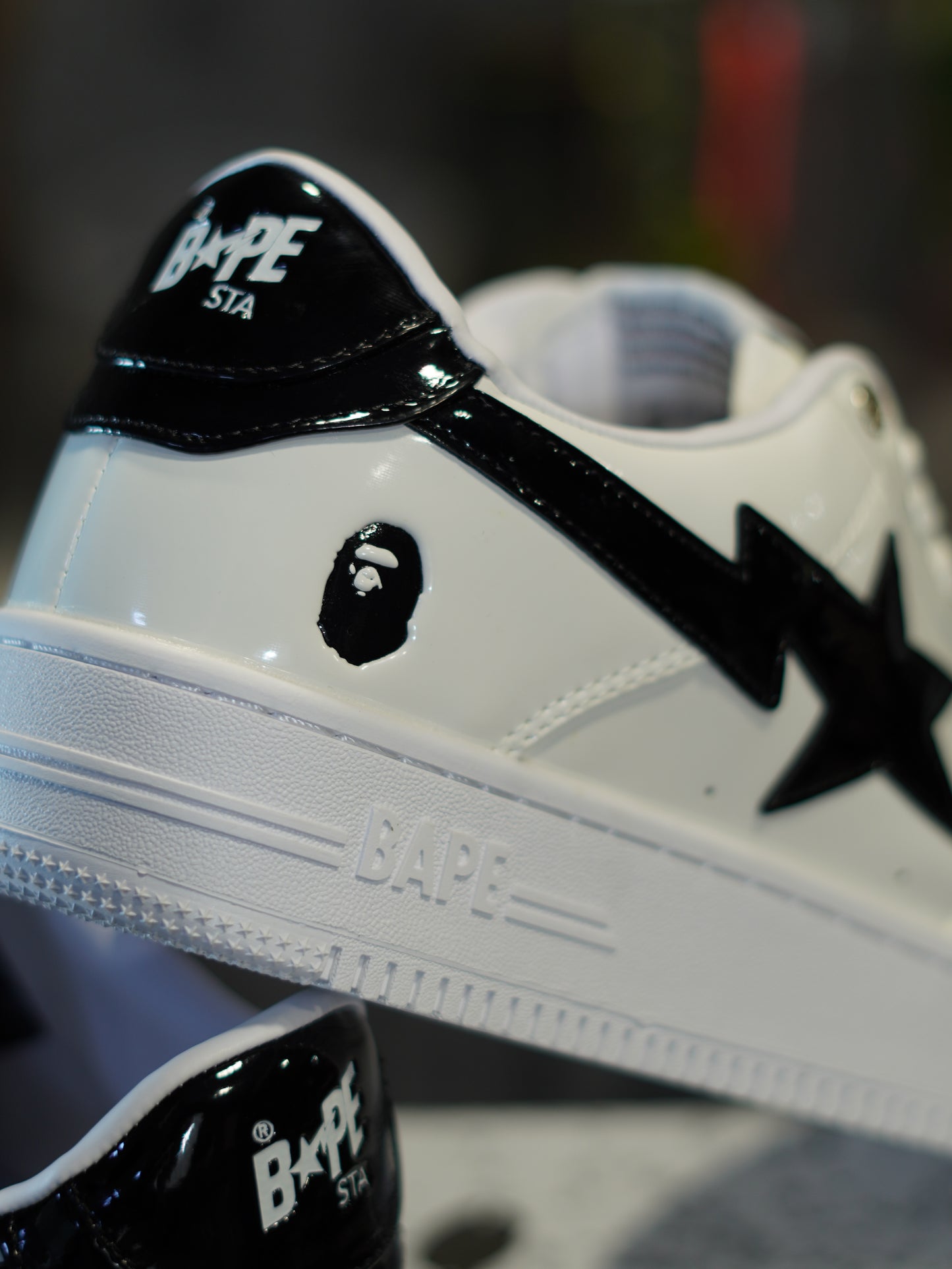 BAPESTA BLANCO NEGRO
