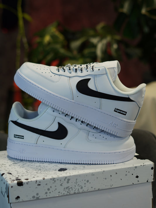 NIKE AIR FORCE ONE X SUPREME