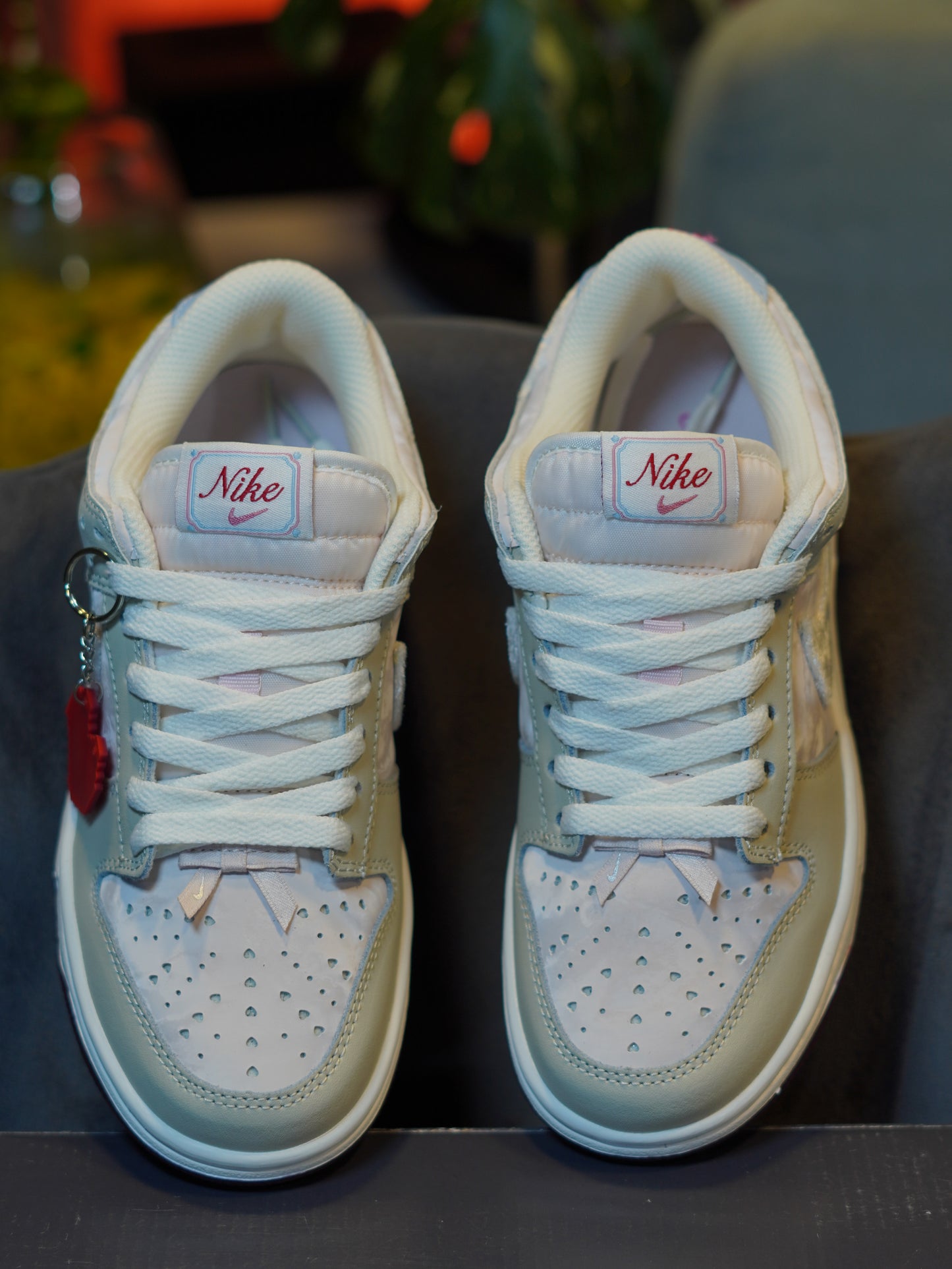 Nike Dunk Low "Valentine's Day"