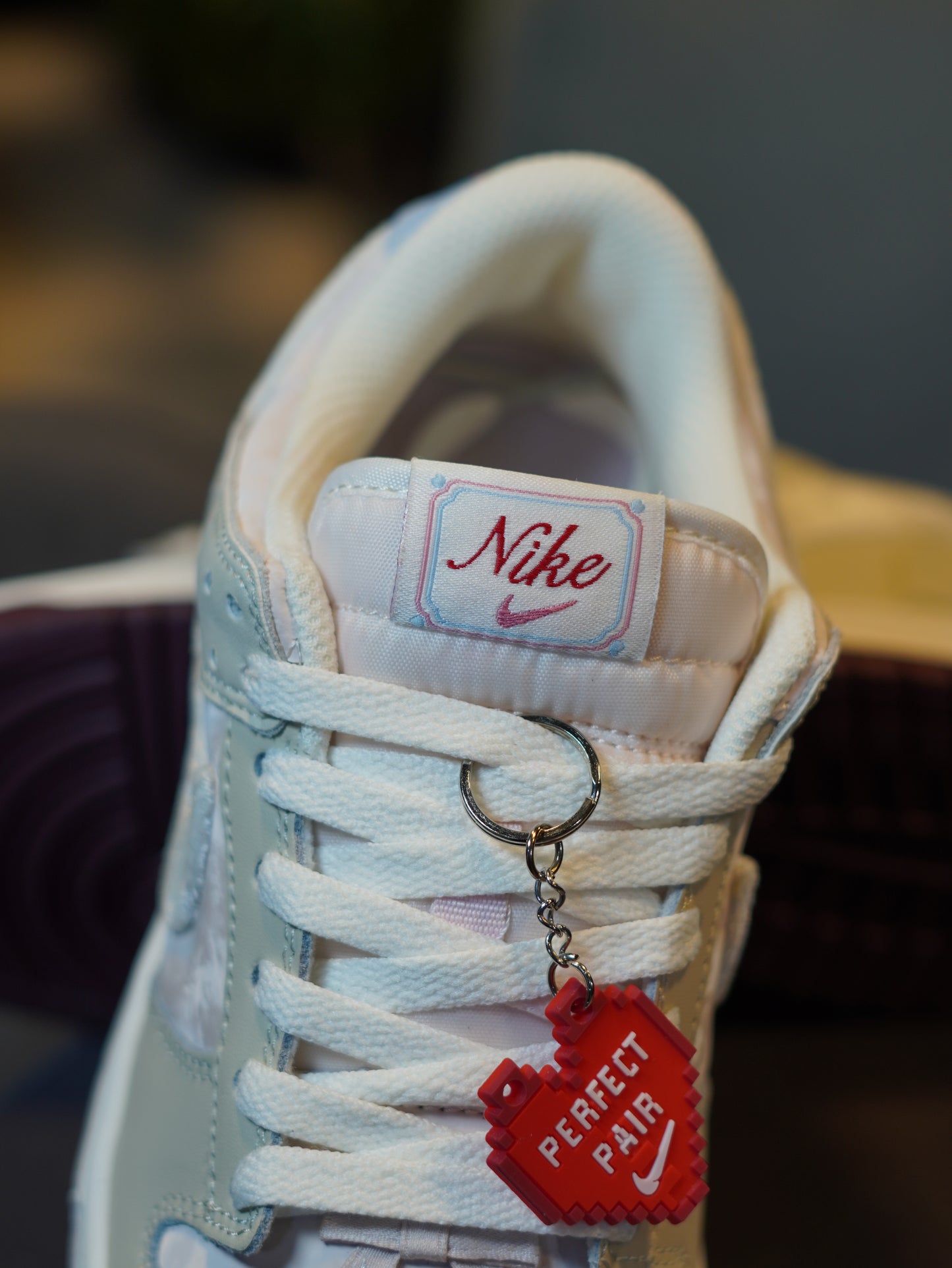 Nike Dunk Low "Valentine's Day"