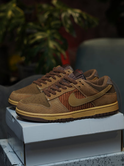 Nike Dunk Low Retro Premium *Corduroy*