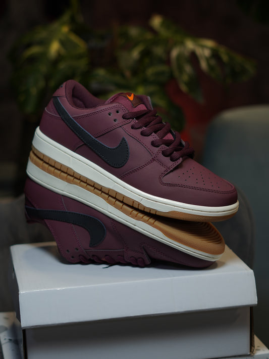 Nike SB Dunk Low Pro
