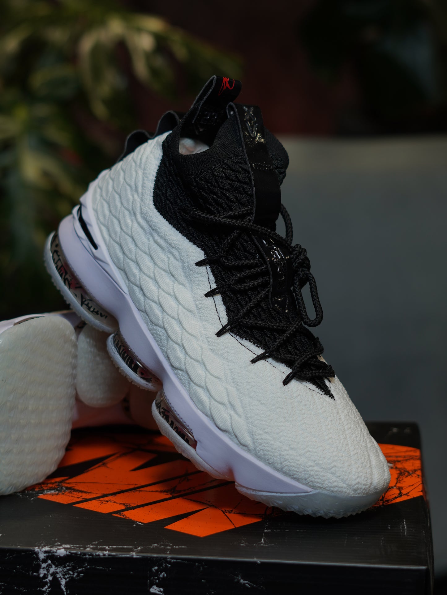 Nike LeBron 15 “Graffiti”