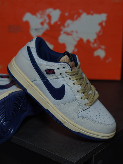 nike Dunk Low x Stranger Things.