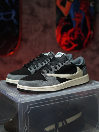 Air jordan retro 1 x travis scott