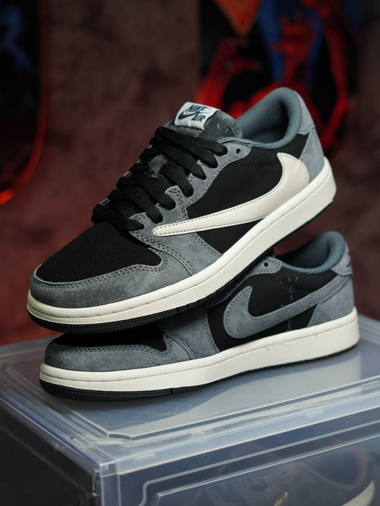 Air jordan retro 1 x travis scott