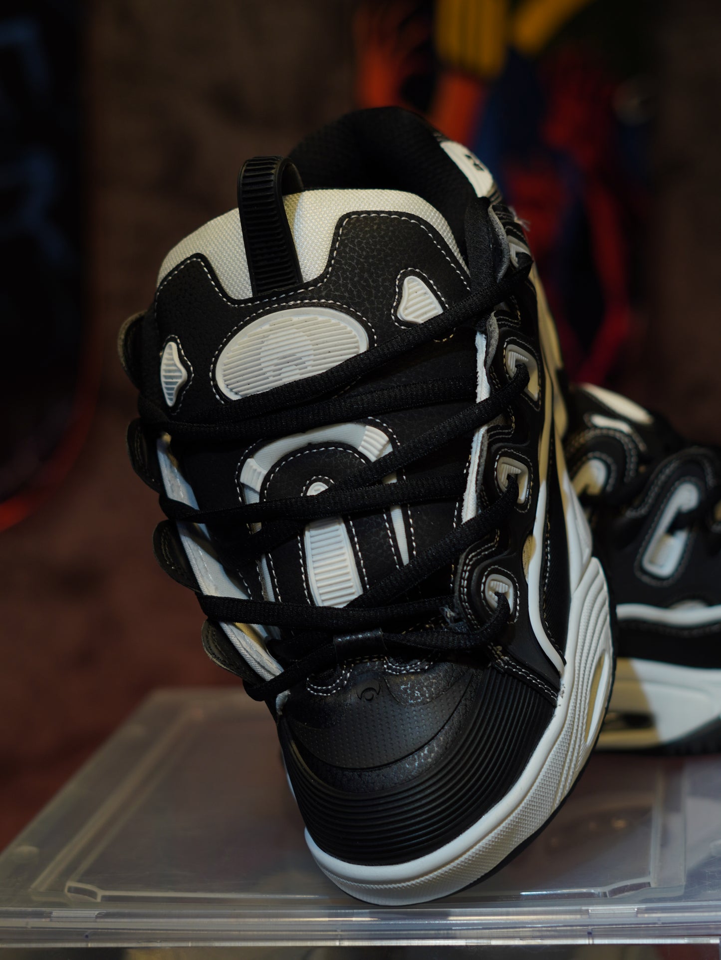 OSIRIS D3 NEGRO BLANCO