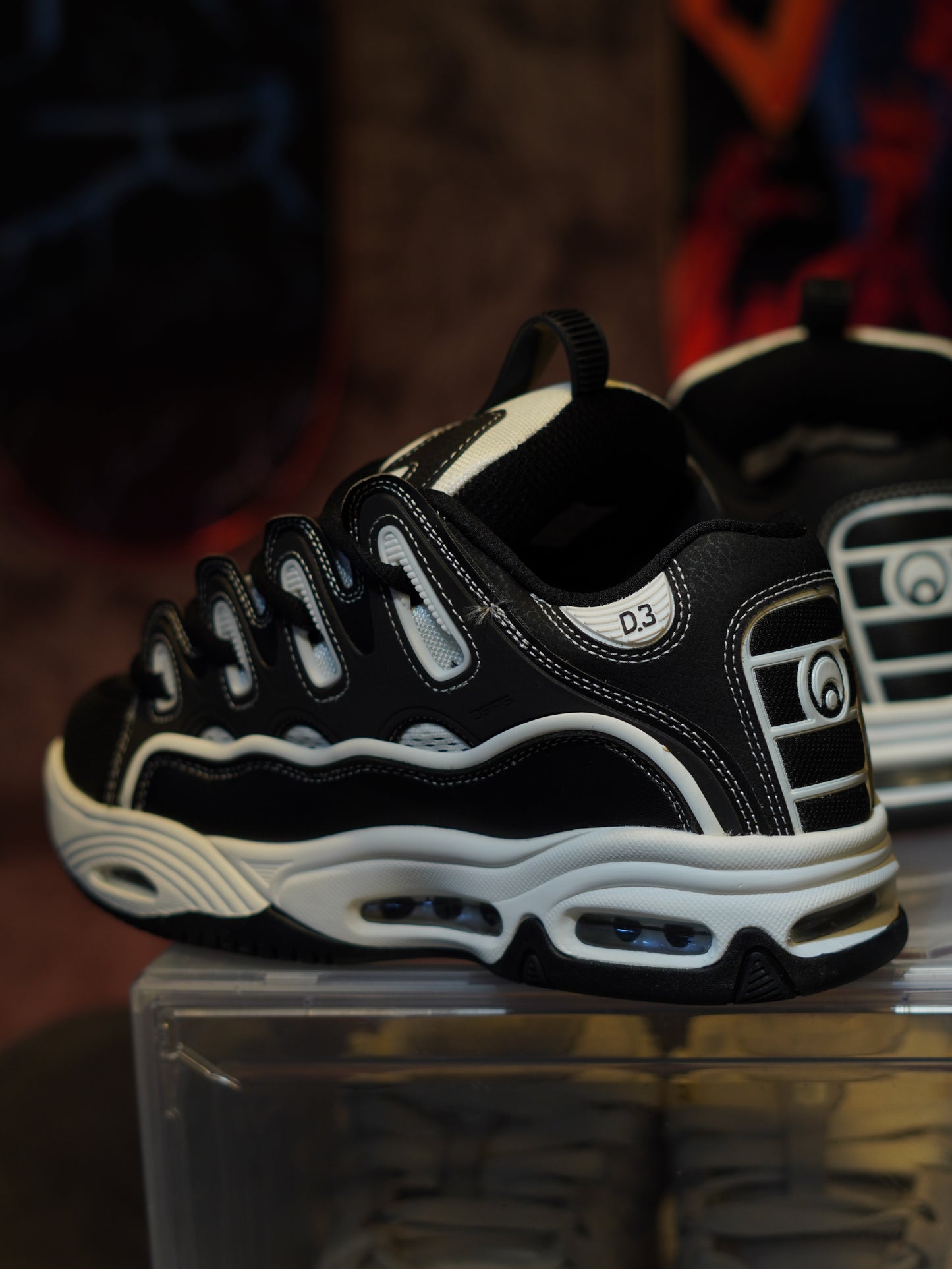 OSIRIS D3 NEGRO BLANCO