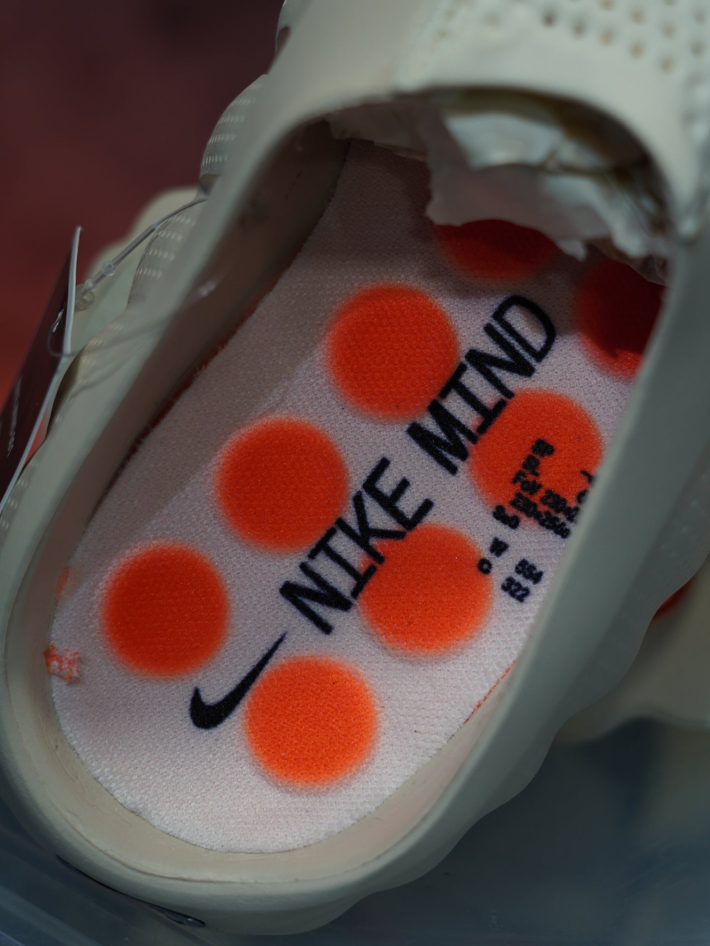 NIKE MIND 001