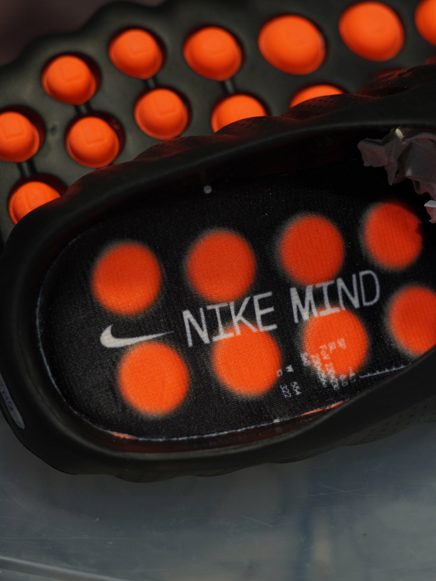 NIKE MIND 001