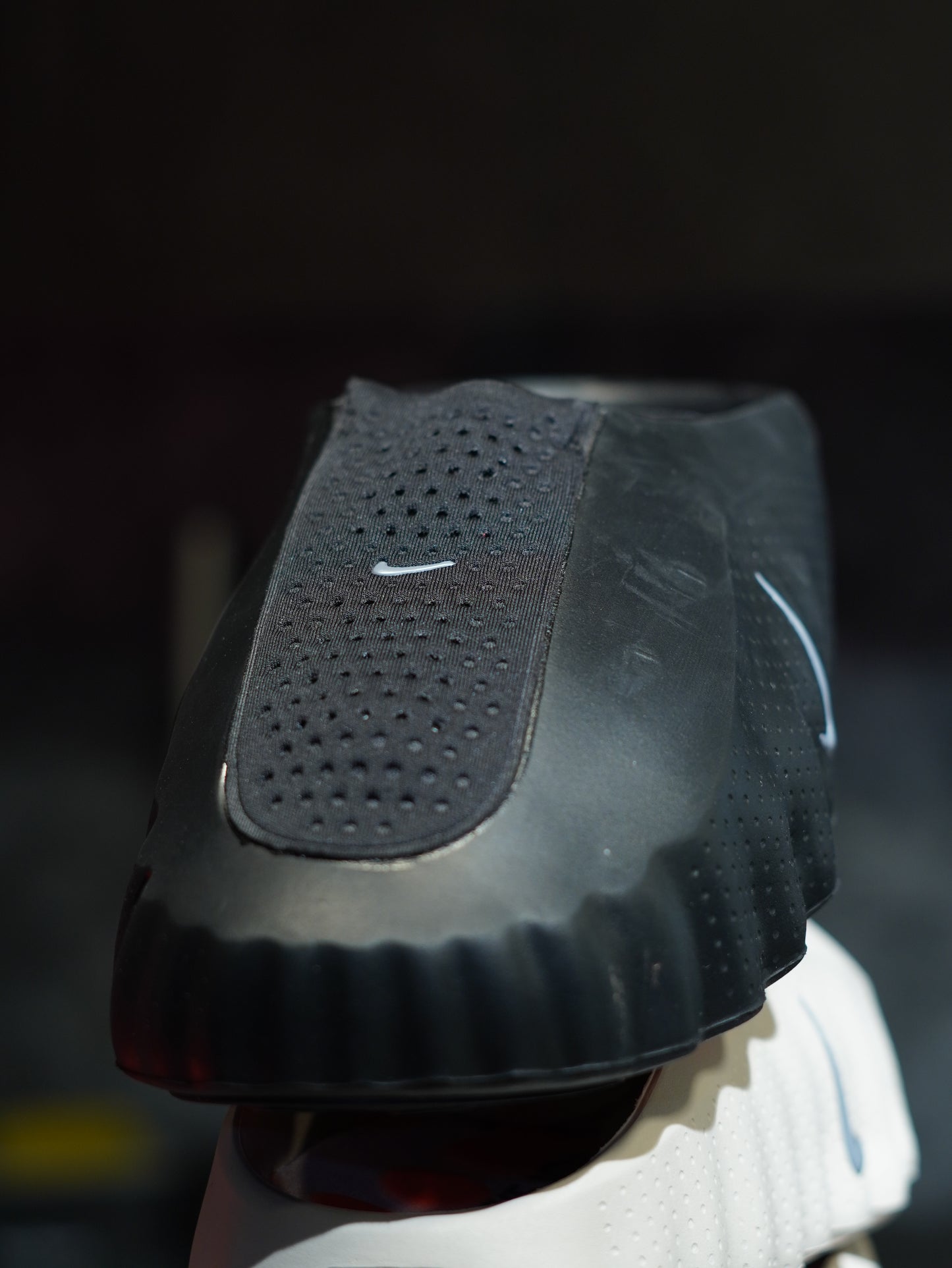 NIKE MIND 001