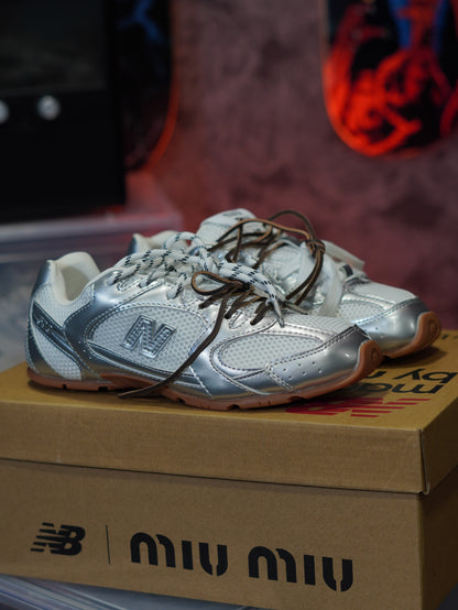 New Balance x Miu Miu 530 SL plateadas