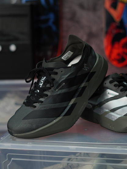 Adidas Y-3 Adios Pro 4 en color "Cinder Black"