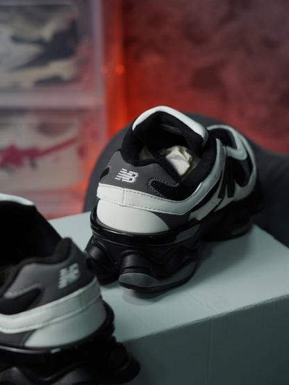 NEW BALANCE 9060 BLANCA NEGRA
