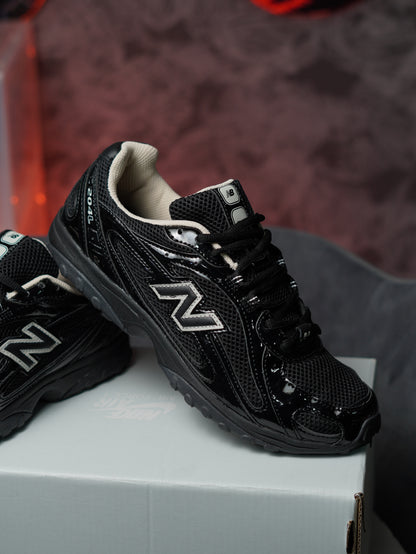 New Balance 204L NEGRA