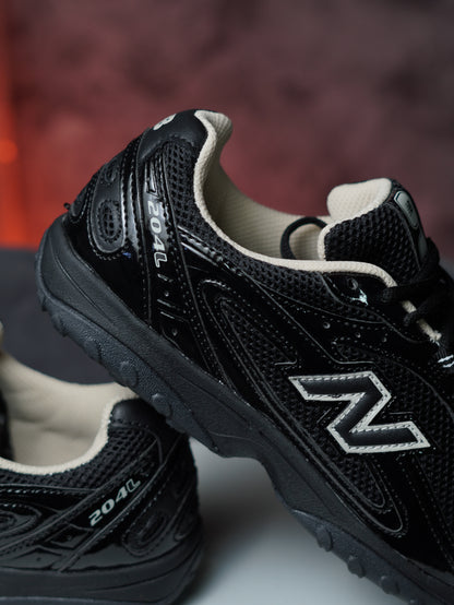 New Balance 204L NEGRA
