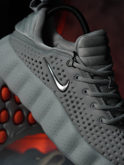 Nike Mind 002