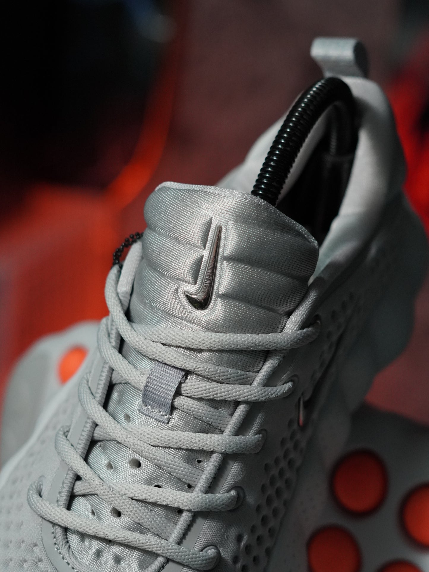 Nike Mind 002