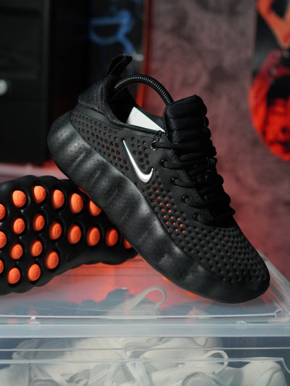 Nike Mind 002