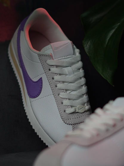 Nike tenis Cortez SE "Sail/Iced Lilac"