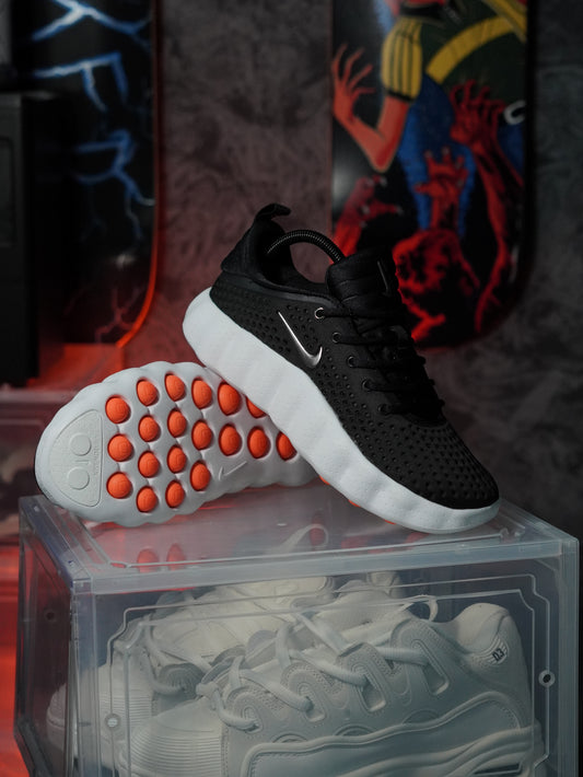 Nike Mind 002