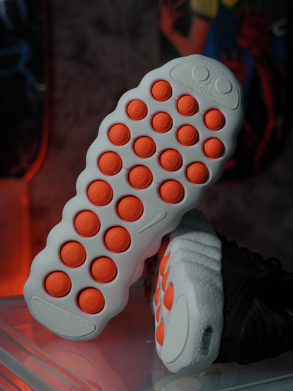 Nike Mind 002