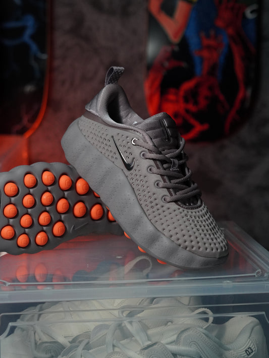 Nike Mind 002