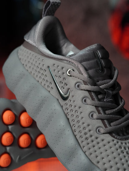 Nike Mind 002