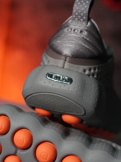 Nike Mind 002